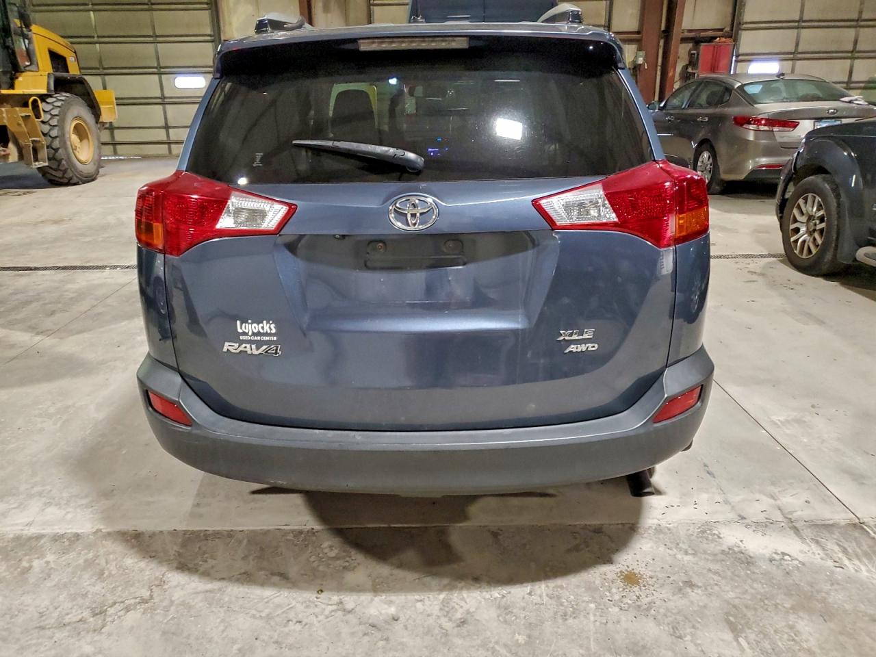 Toyota RAV4 Xle Image 6