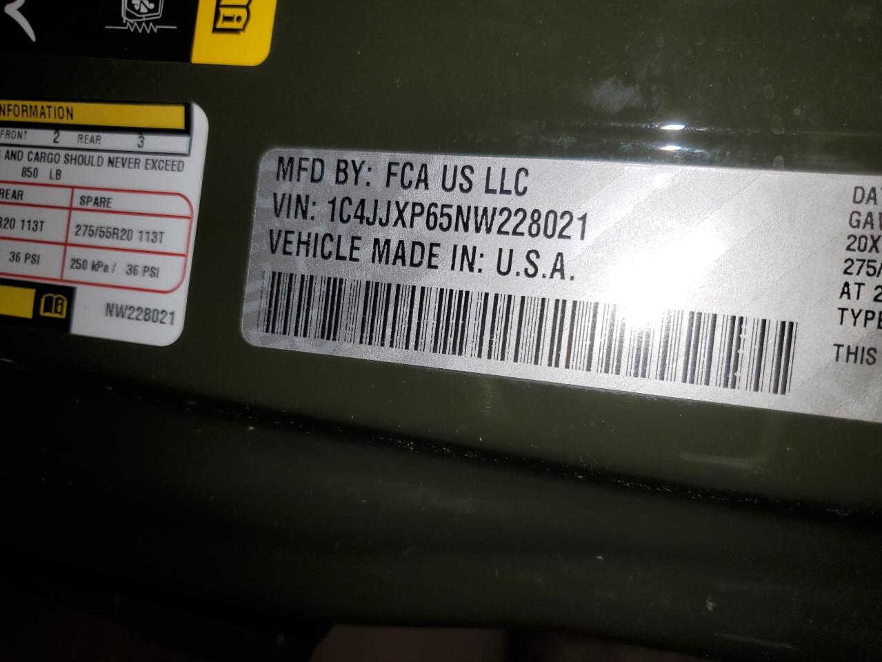 Jeep Wrangler Sahara 4xe Image 6