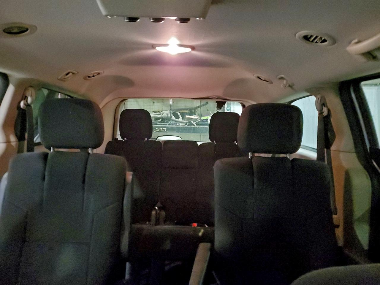 Dodge Caravan Sxt Image 9