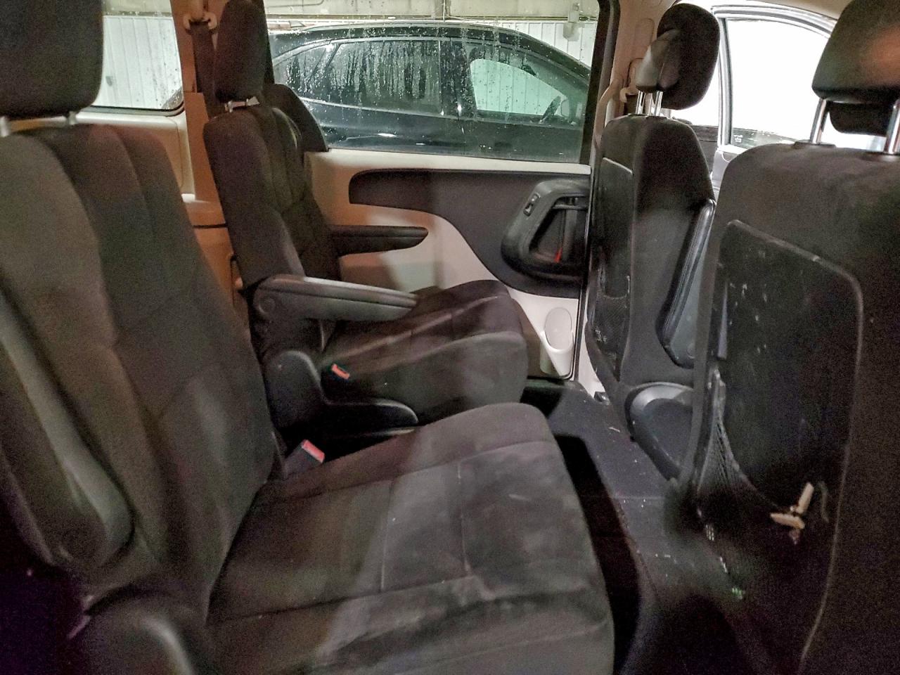 Dodge Caravan Sxt Image 11