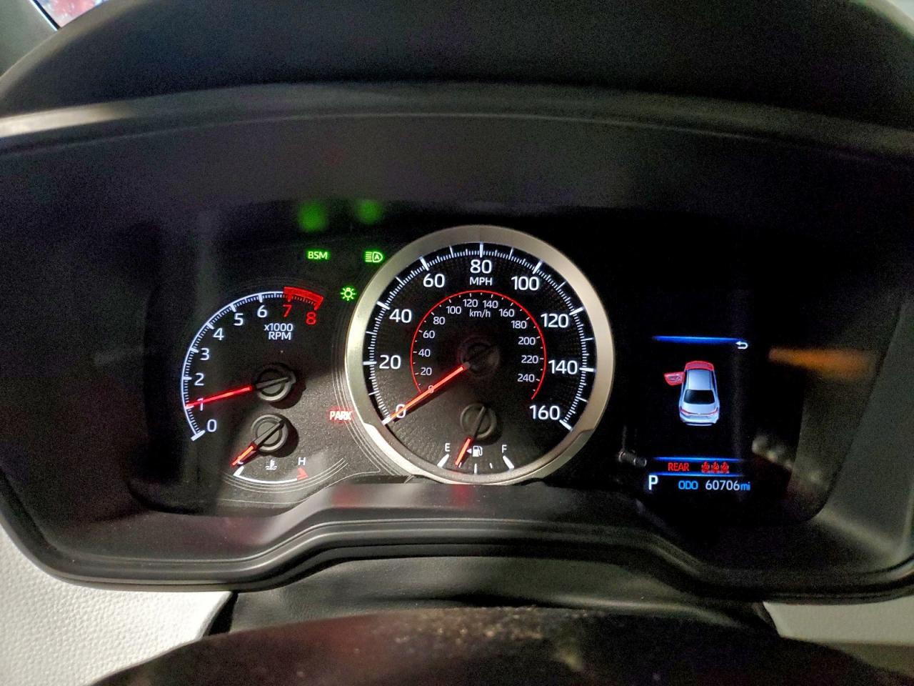 Toyota Corolla Se Image 3