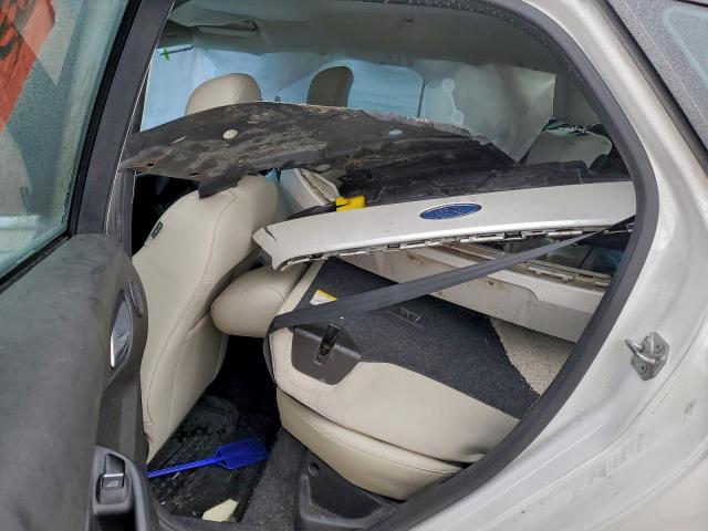 Ford Focus Titanium Image 11