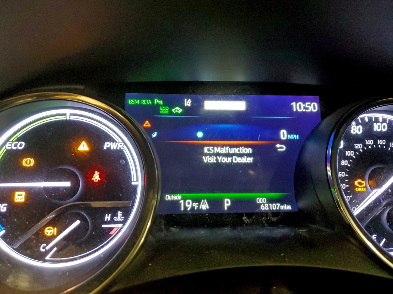 Toyota Camry Hybrid Image 5