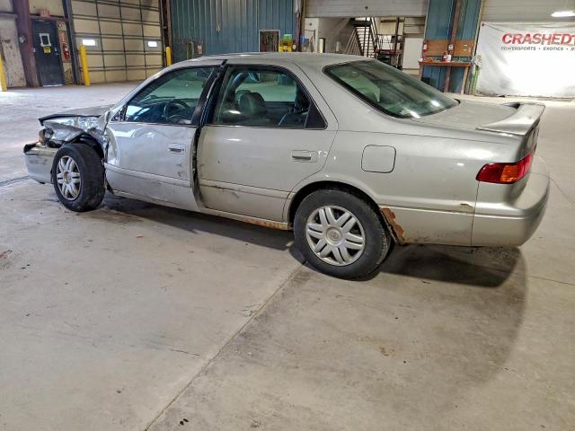 Toyota Camry Ce Image 9