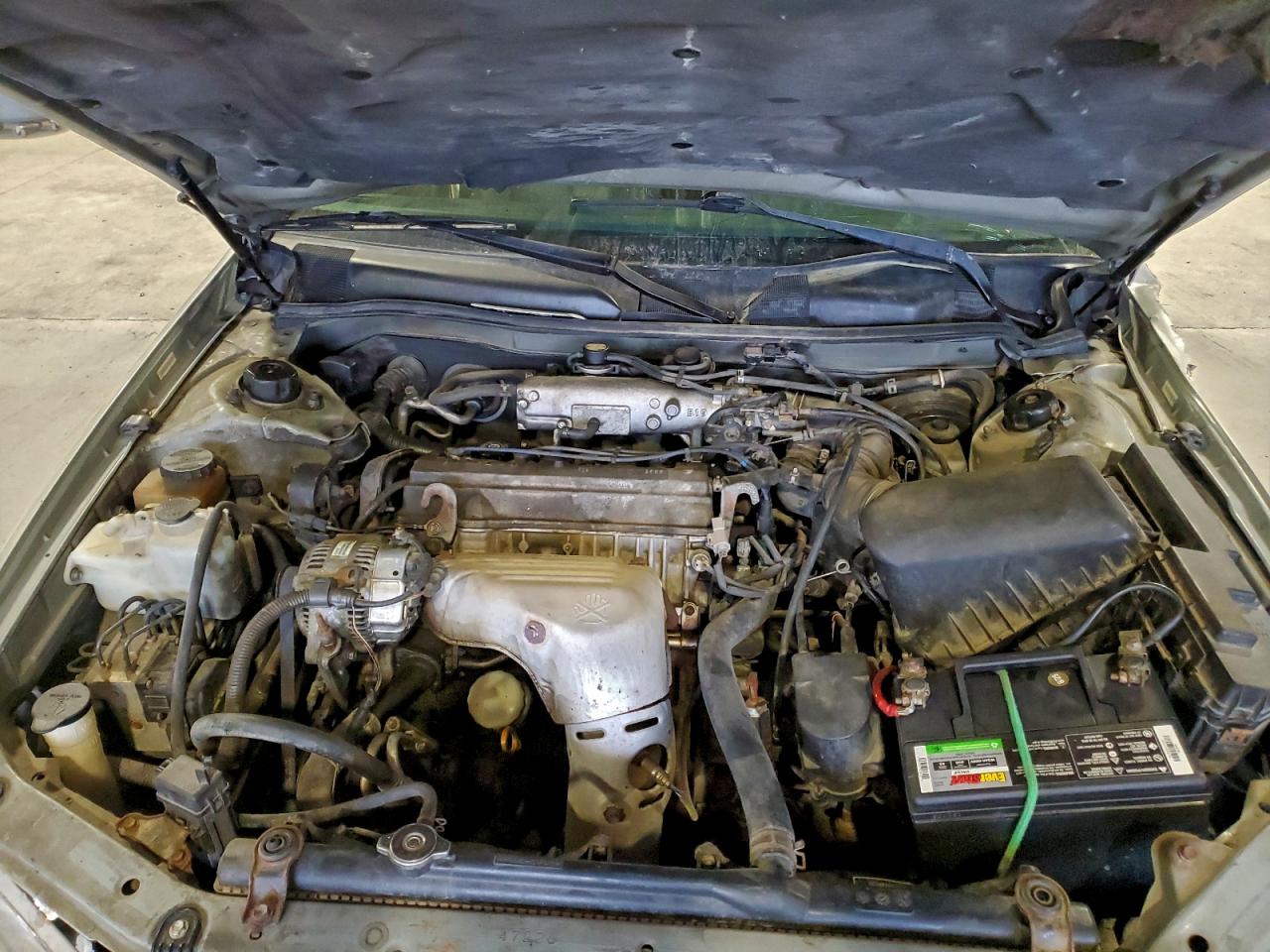 Toyota Camry Ce Image 10