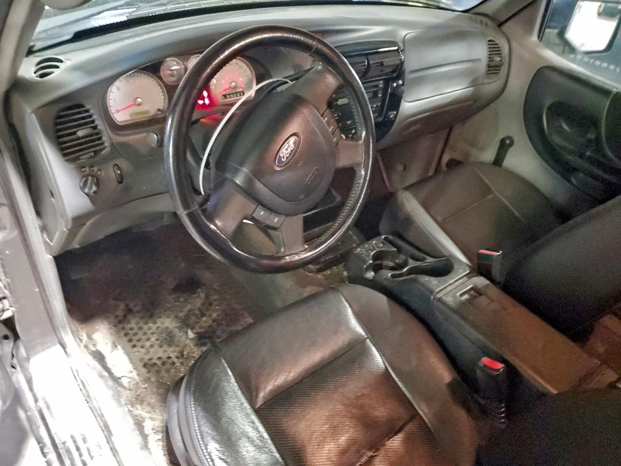 Ford Ranger Super Cab Image 6